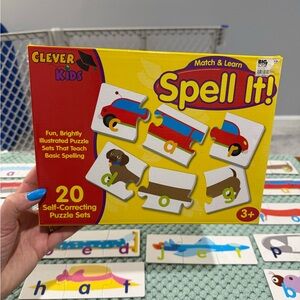 Clever Kids Match& Learn Spell It! A self Correcting Puzzle 20 word sets